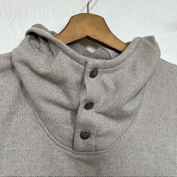 North Face- Women’s Knit Stitch Fleece Pullover- SM - Picture 3 of 9